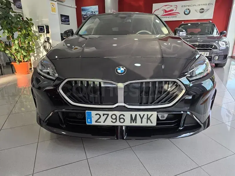 Usado BMW 120 Comfort Edition 163 CV (119 kW) 2025 Negro Utilitario