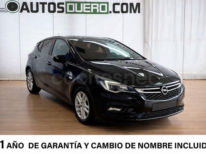 Usado Opel Astra Selective 110 CV (80 kW) 2016 Negro Berlina