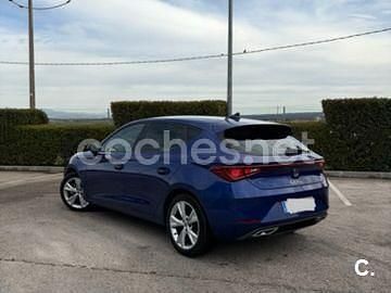 Usado Seat Leon FR 150 CV (110 kW) 2021 Azul Berlina