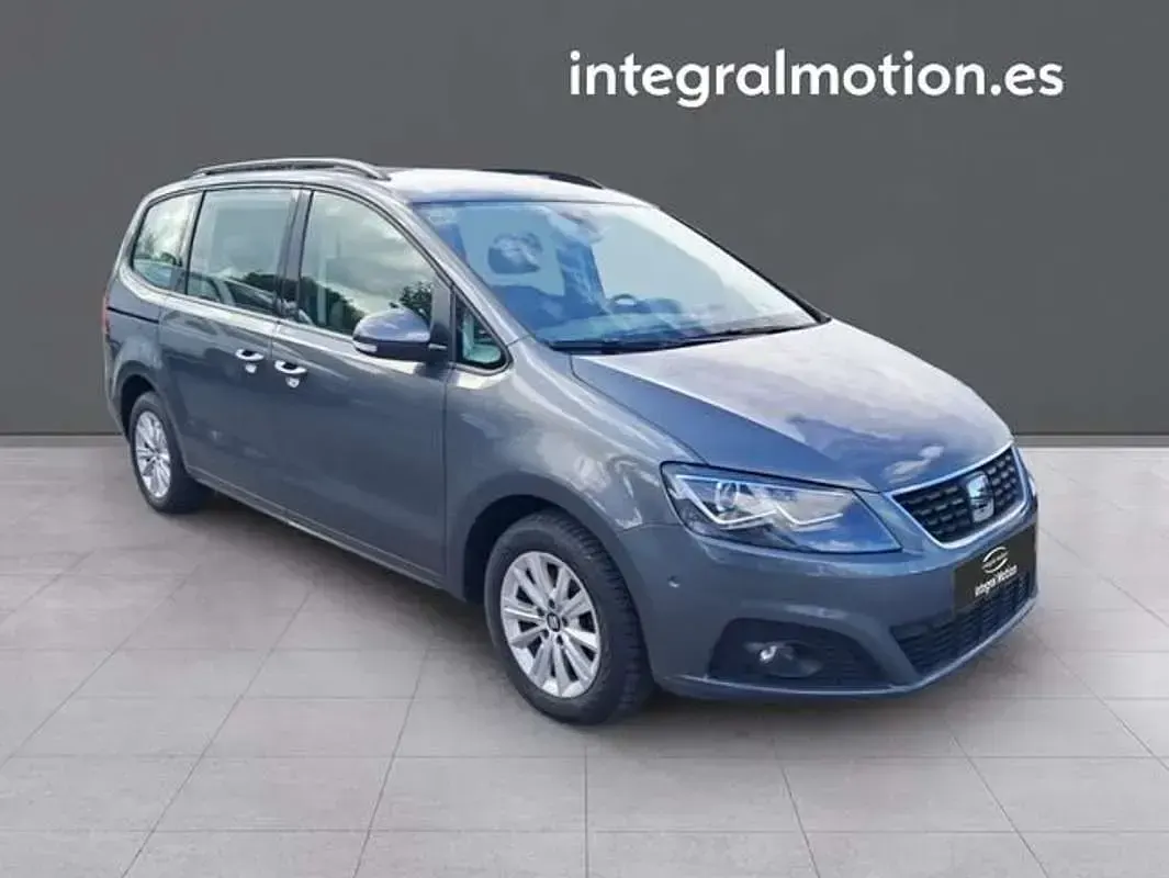 Usado Seat Alhambra Style 150 CV (110 kW) 2020 Gris Monovolumen