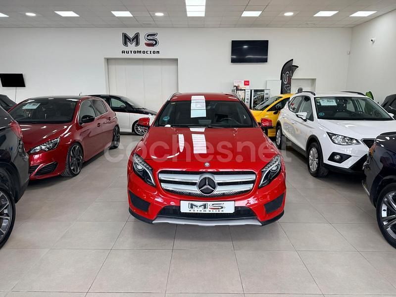 Używany Mercedes GLA220 AMG line 177 KM (130 kW) 2017 Czerwony SUV