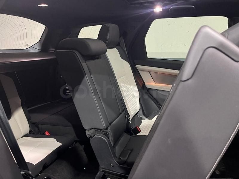 Usado Land Rover Discovery Sport R-Dynamic 163 CV (119 kW) 2024 Silicon silver SUV