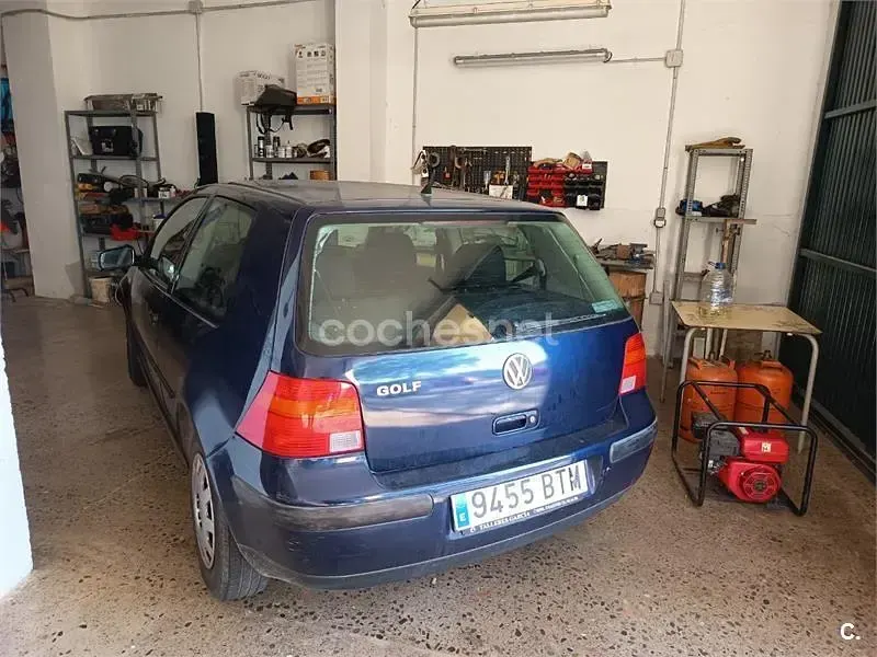 Usado VW Golf IV Conceptline 75 CV (55 kW) 2002 Azul Berlina