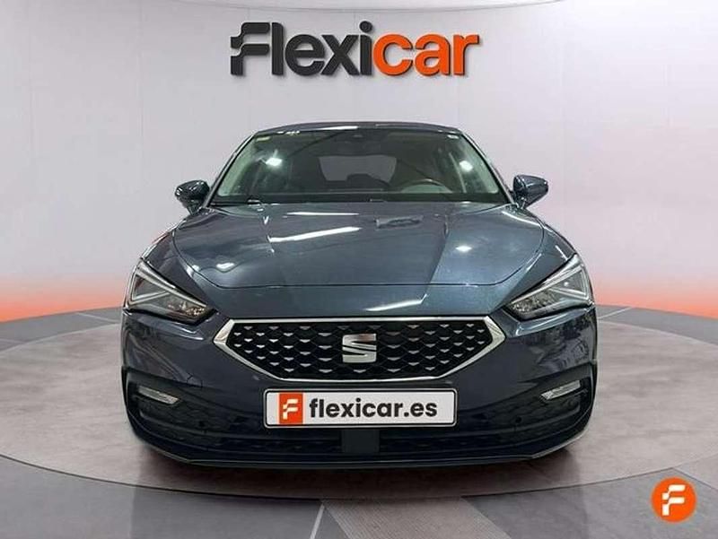 Usado Seat Leon Reference 90 CV (66 kW) 2020 Gris Utilitario