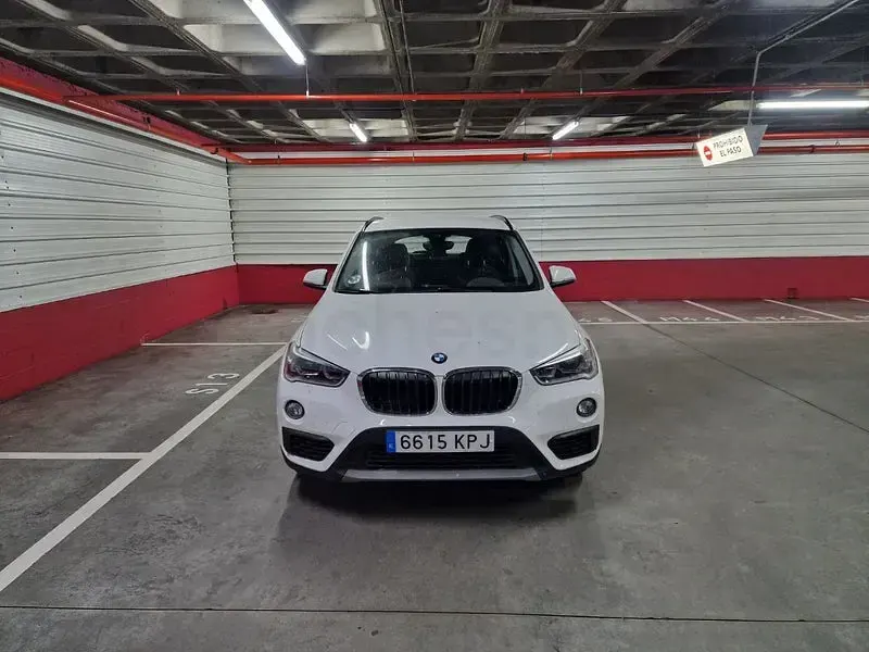 Usado BMW X1 Comfort Edition 150 CV (110 kW) 2019 Blanco SUV