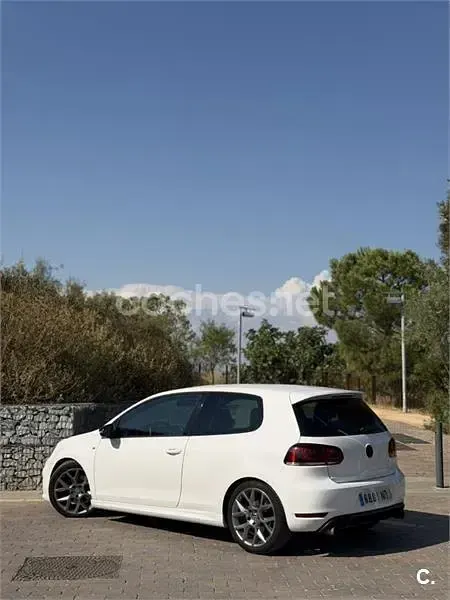 Usado VW Golf VI GTI 235 CV (172 kW) 2011 Blanco Berlina