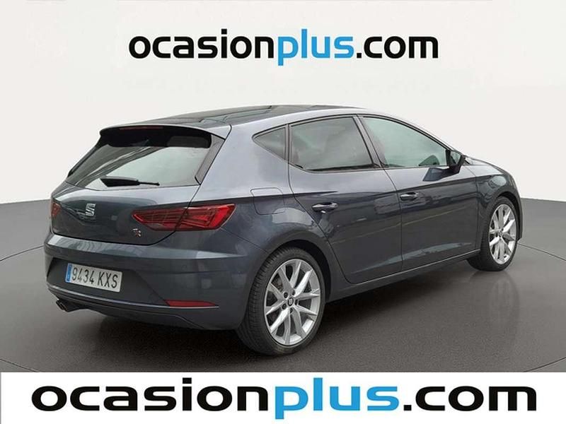 Usado Seat Leon FR 190 CV (139 kW) 2019 Gris Utilitario