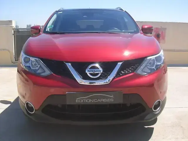 Usado Nissan Qashqai N-Connecta 163 CV (119 kW) 2016 Granate SUV