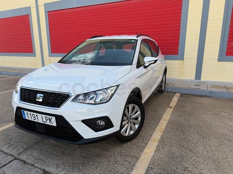 Usado Seat Arona Style 95 CV (69 kW) 2021 Blanco SUV