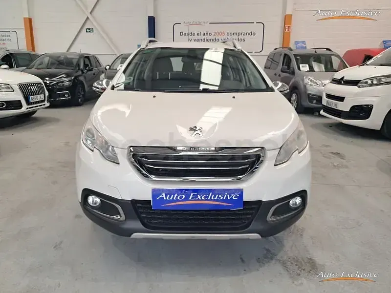 Usado Peugeot 2008 Allure 92 CV (67 kW) 2014 Blanco SUV
