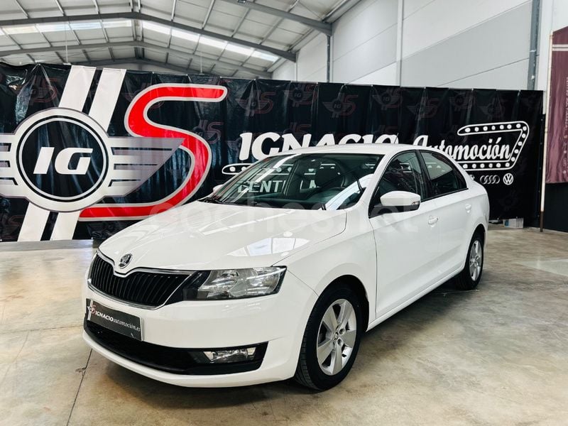 Blanco Usado 2018 Skoda Rapid Ambition Berlina | 12.500 € (Precio justo) - Imagen 1/4
