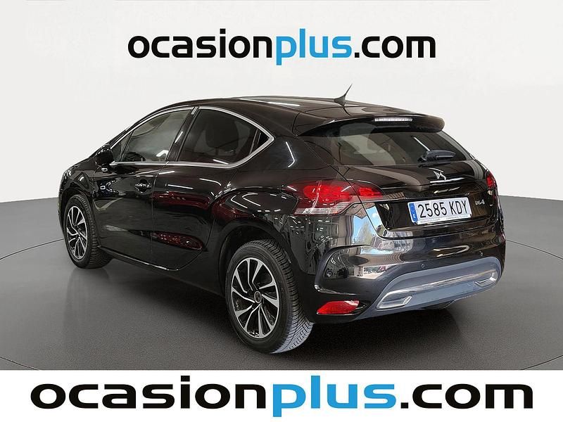 Usado DS Automobiles DS4 Style 120 CV (88 kW) 2017 Negro Utilitario