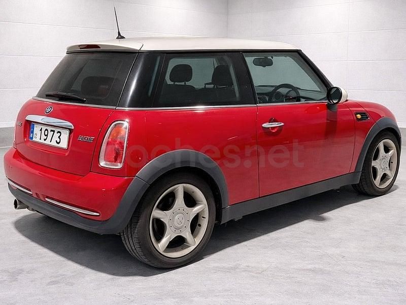 Usado Mini Cooper 120 CV (88 kW) 2007 Rojo Utilitario