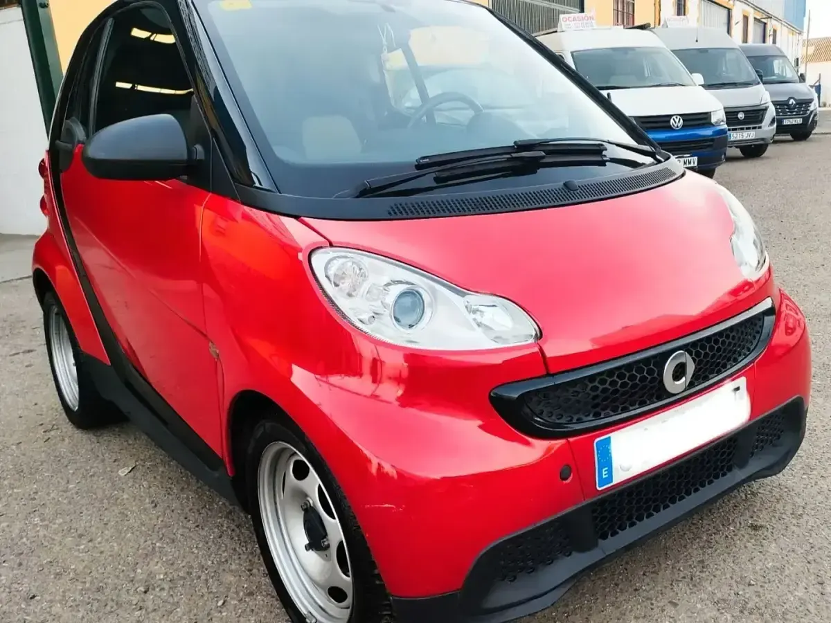 Usado Smart ForTwo Coupé Proxy 71 CV (52 kW) 2015 Rojo Coupe