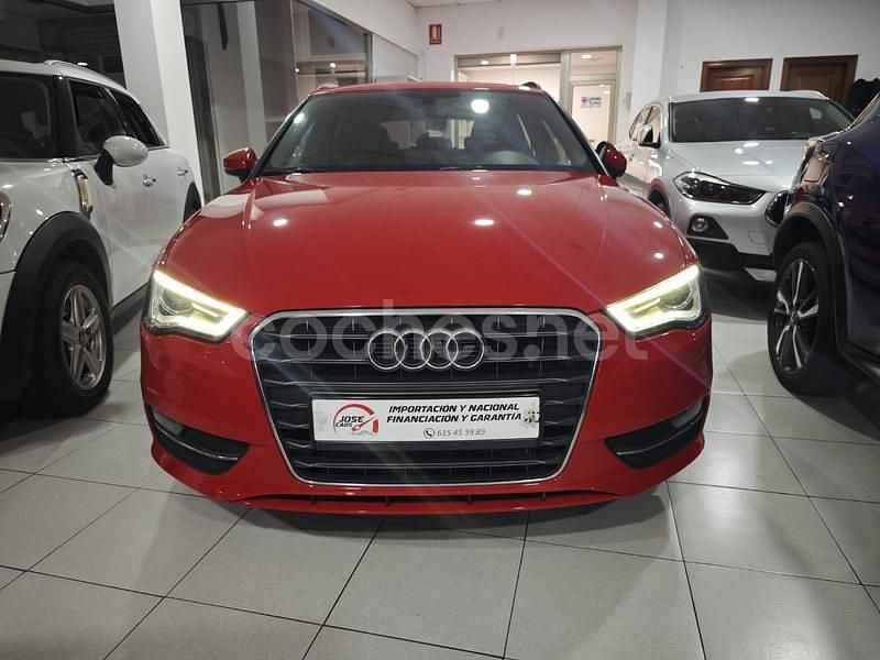 Rojo Usado 2013 Audi A3 Attraction Berlina | 14.000 € - Imagen 1/4