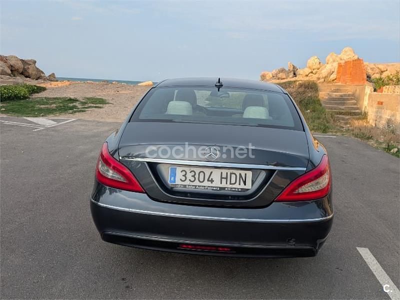 Usado Mercedes CLS250 204 CV (150 kW) 2011 Gris / plata Berlina