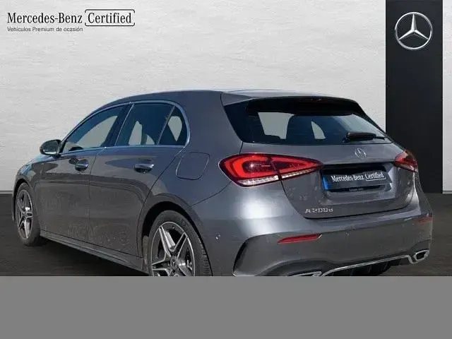 Usado Mercedes A200 150 CV (110 kW) 2021 Gris montaña