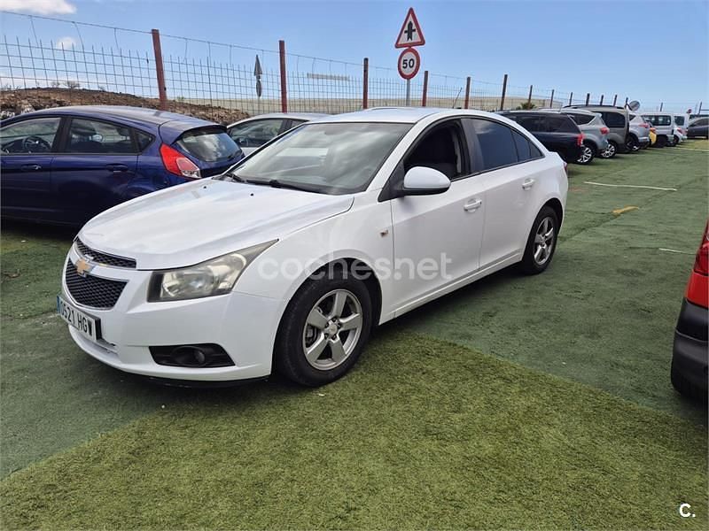 Blanco Usado 2011 Chevrolet Cruze LT Berlina | 4000 € (Buen precio) - Imagen 1/4