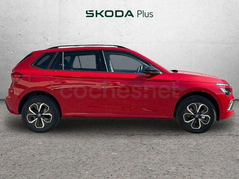 Usado Skoda Kamiq Selection 115 CV (84 kW) 2025 Rojo SUV