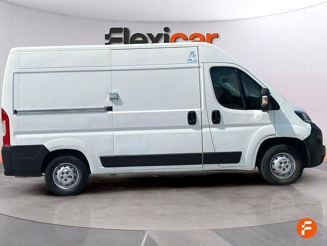 Usado Peugeot Boxer 110 CV (80 kW) 2019 Blanco Van