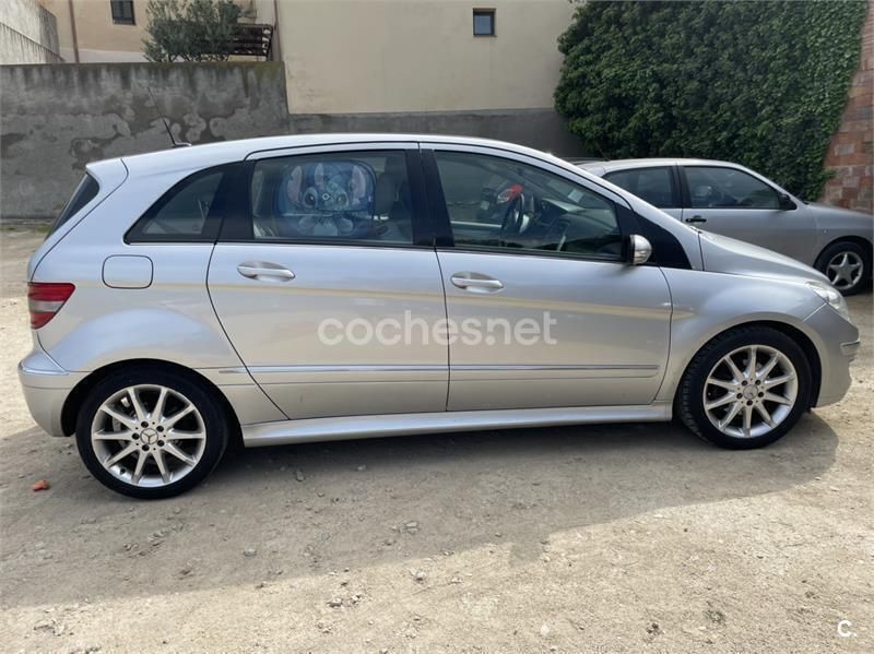 Gris / plata Usado 2006 Mercedes B200 Monovolumen | 4790 € (Precio justo) - Imagen 1/4