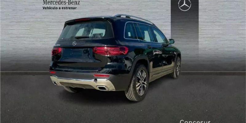 Usado Mercedes GLB200 150 CV (110 kW) 2024 Negro SUV