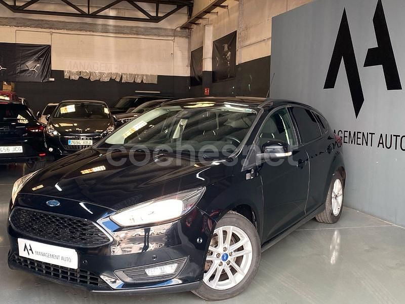 Usado Ford Focus 125 CV (91 kW) 2015 Negro Berlina