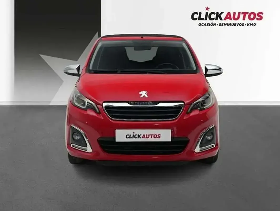 Usado Peugeot 108 Allure 72 CV (52 kW) 2021 Rojo Utilitario