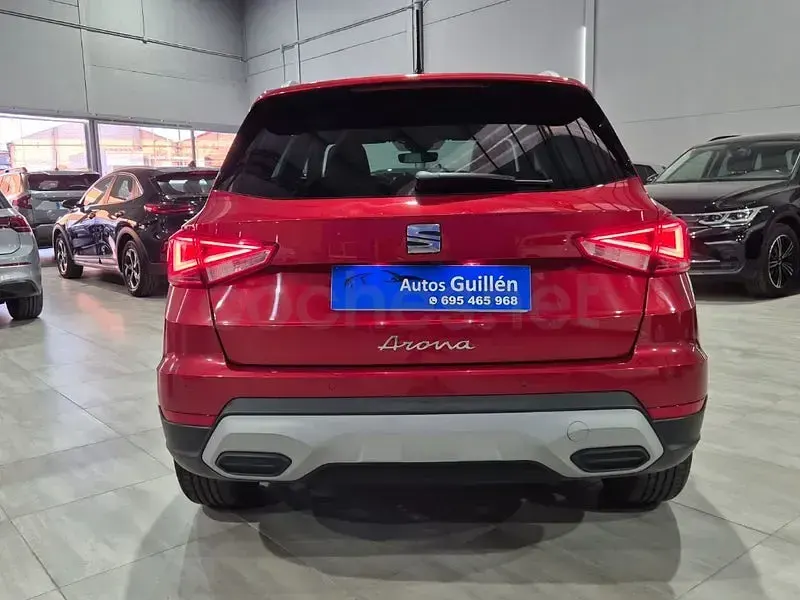 Usado Seat Arona Xperience 115 CV (84 kW) 2025 Granate SUV
