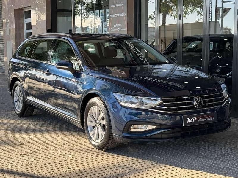 Usado VW Passat Business 122 CV (89 kW) 2021 Azul Familiar