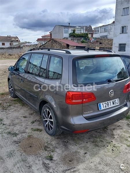 Usado VW Touran Edition 105 CV (77 kW) 2011 Gris / plata Monovolumen