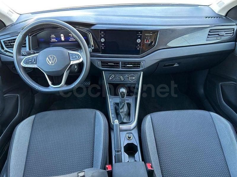 Usado VW Polo Life 95 CV (69 kW) 2024 Gris / plata Utilitario