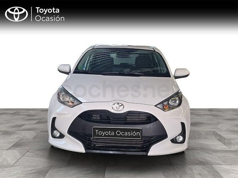 Usado Toyota Yaris Hybrid Active 116 CV (85 kW) 2025 Blanco Berlina