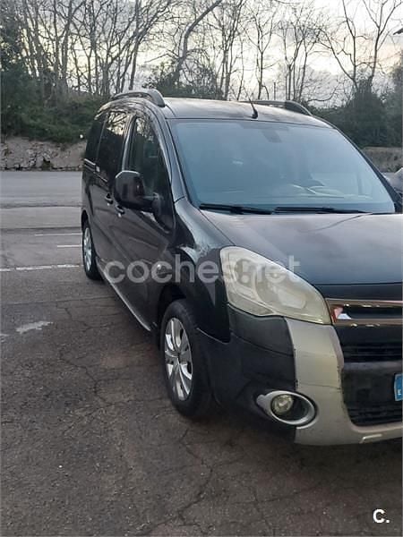 Usado Citroën Berlingo XTR 110 CV (80 kW) 2010 Azul Monovolumen