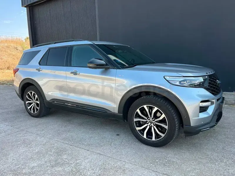 Usado Ford Explorer ST-Line 457 CV (336 kW) 2023 Gris / plata SUV