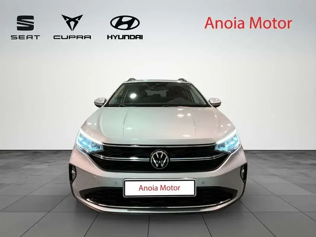 Usado VW Taigo Life 110 CV (80 kW) 2023 Gris SUV