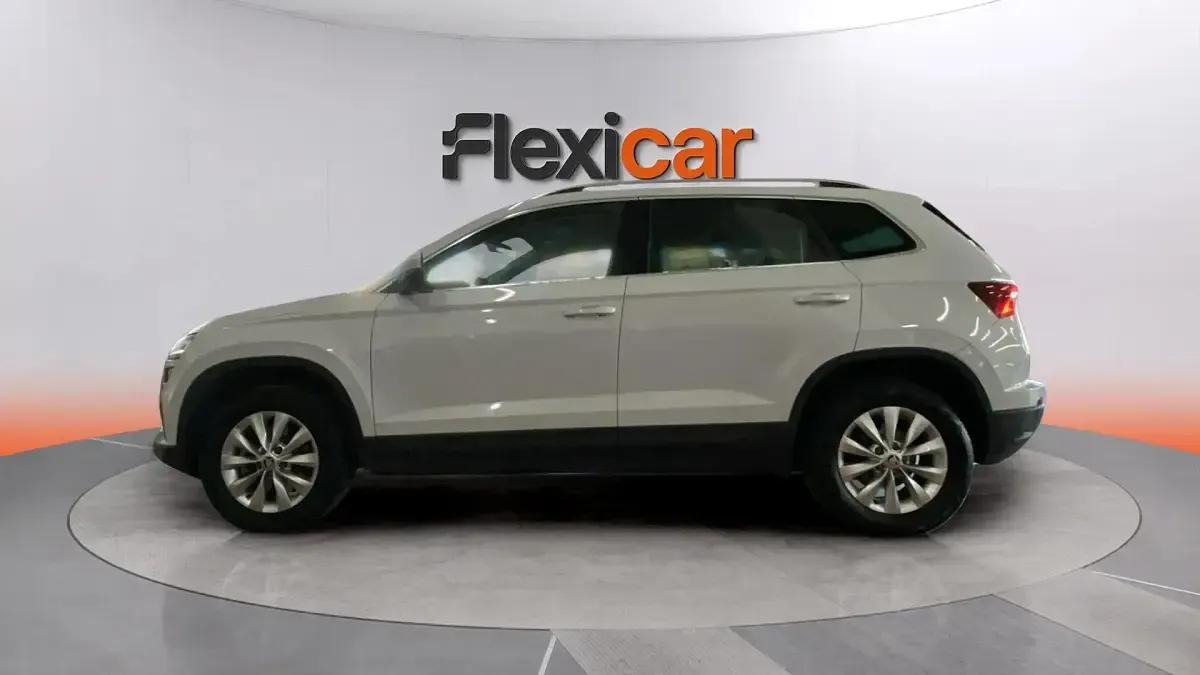 Używany Skoda Karoq 150 KM (110 kW) 2024 Biały SUV
