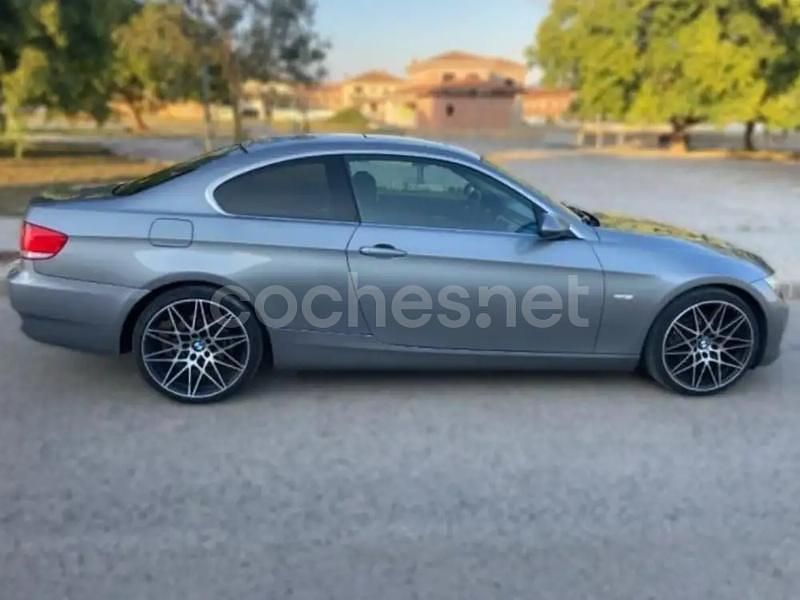 Usado BMW 320 170 CV (125 kW) 2008 Gris / plata Coupe
