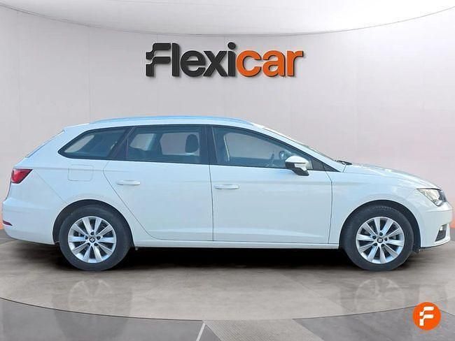 Usado Seat Leon Style 110 CV (80 kW) 2017 Blanco Berlina