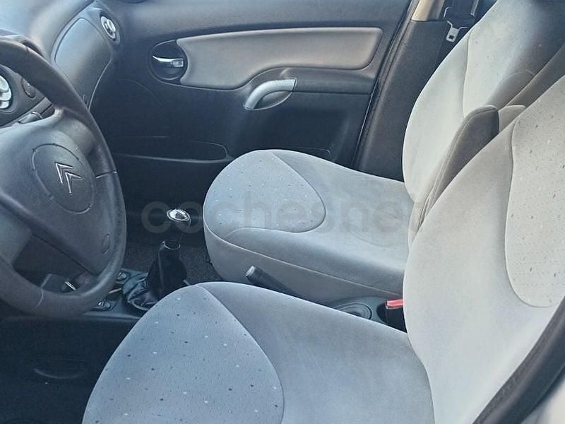 Usado Citroën C3 61 CV (44 kW) 2005 Gris Berlina