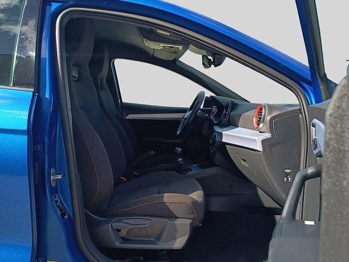 Usado Seat Ibiza FR 115 CV (84 kW) 2025 Azul Utilitario