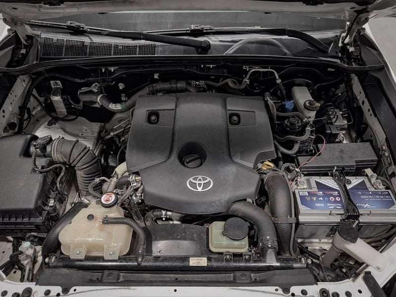 Blanco Usado 2019 Toyota HiLux Recogida | 25.190 € (Precio justo) - Imagen 1/4