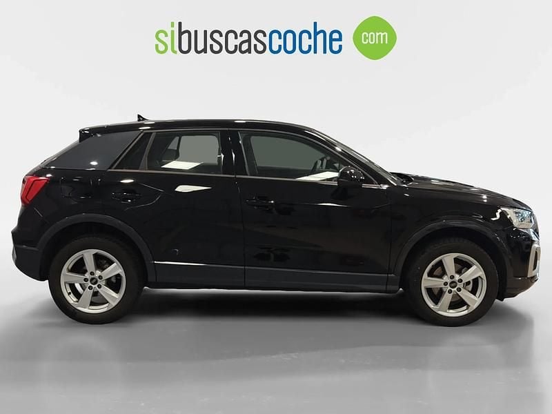 Usado Audi Q2 Advanced Plus 116 CV (85 kW) 2025 Negro SUV