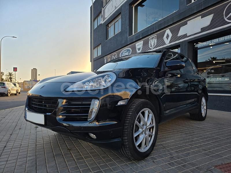 Negro Usado 2010 Porsche Cayenne SUV | 15.900 € - Imagen 1/4