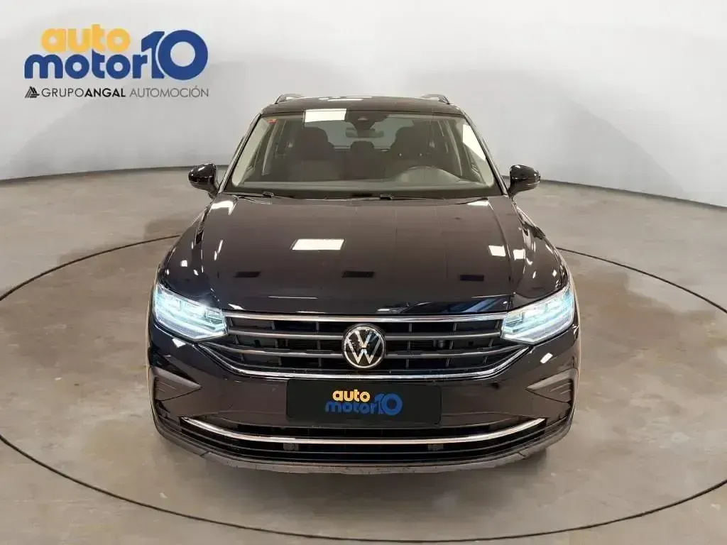 Usado VW Tiguan Life 150 CV (110 kW) 2022 Azul SUV