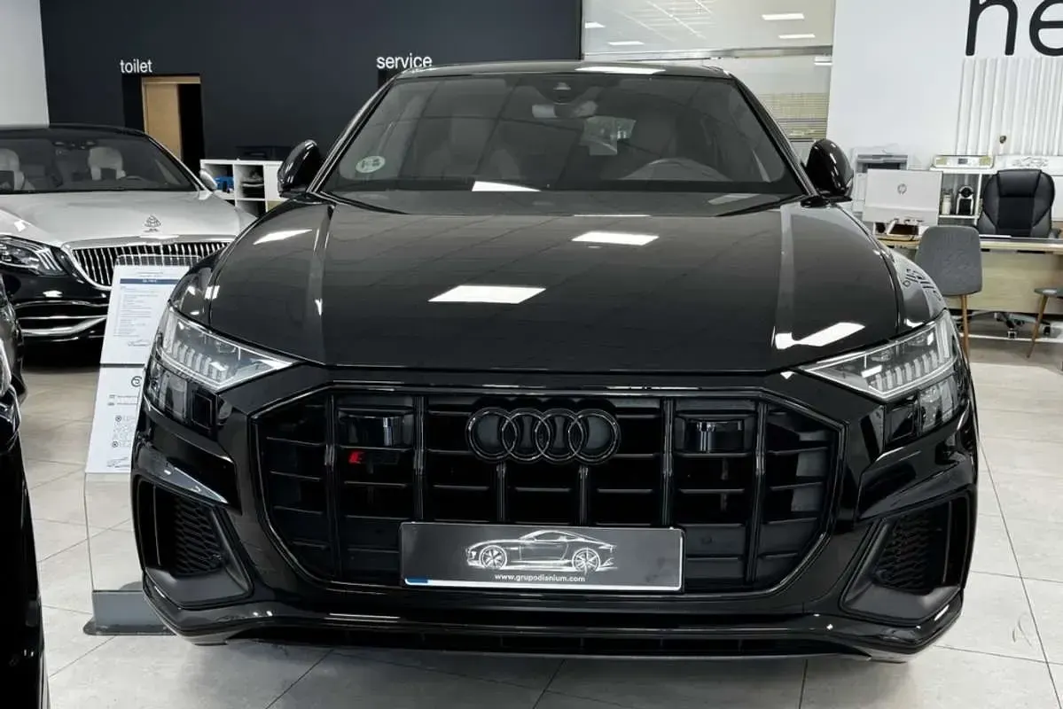 Usado Audi SQ8 Ambiente 507 CV (372 kW) 2023 Negro SUV