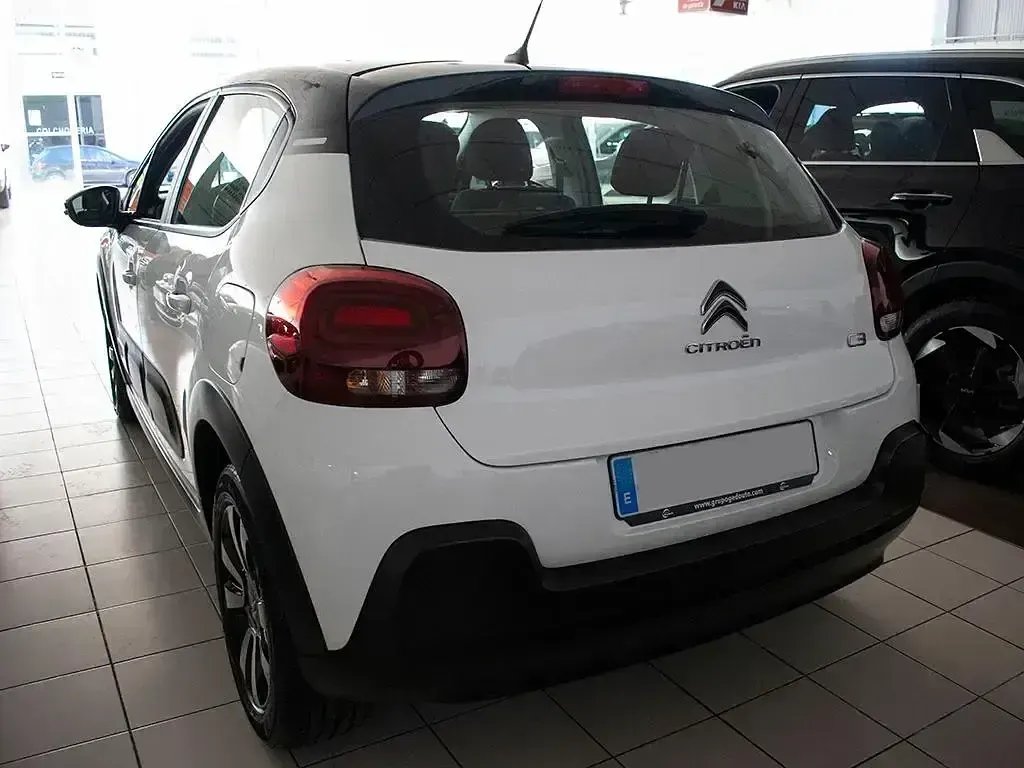 Usado Citroën C3 Feel 110 CV (80 kW) 2022 Blanco Utilitario