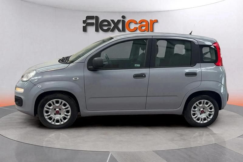 Usado Fiat Panda 71 CV (52 kW) 2022 Gris Utilitario