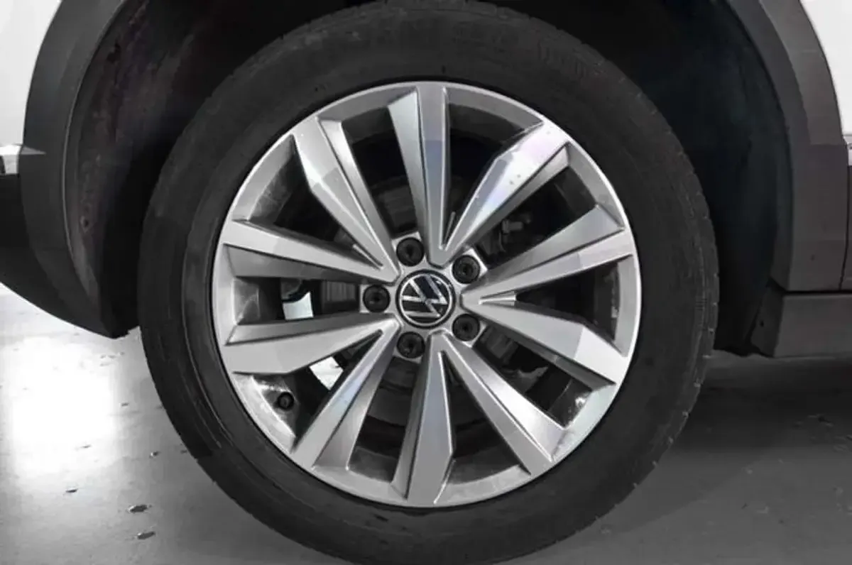 Usado VW T-Roc 110 CV (80 kW) 2023 Blanco SUV