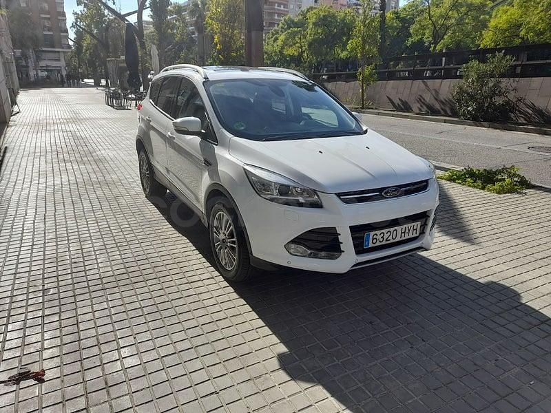 Usado Ford Kuga Titanium 150 CV (110 kW) 2014 Blanco SUV
